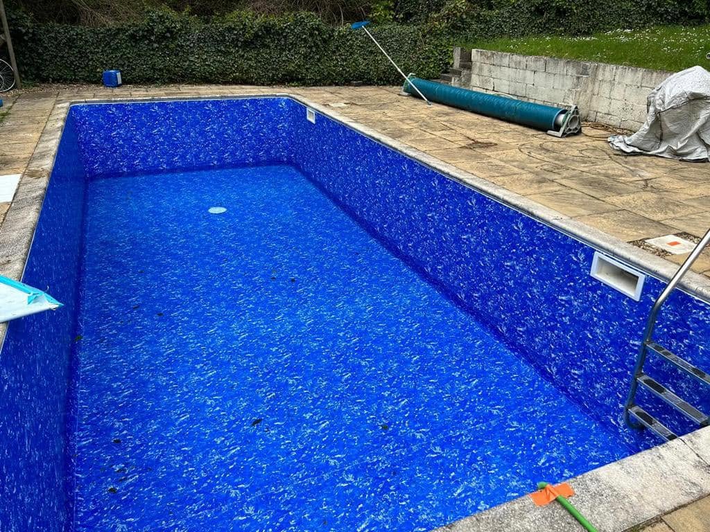 Swimming pool refurbishment and equipment project